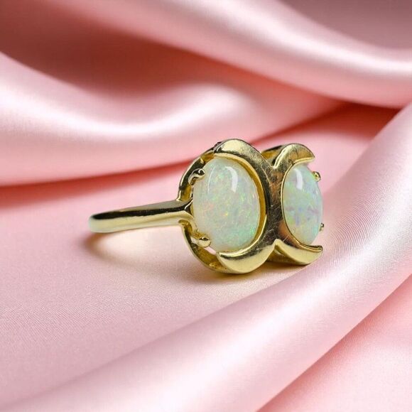 VINTAGE- 14K Gold -Natural Australian White Opal Crescent Moon Ring -Size 7 - 3g - Picture 13 of 16